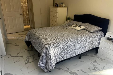 Купить кондоминиум в Майами, Флорида 2 спальни, 83.24м2, № 1708482 - фото 6