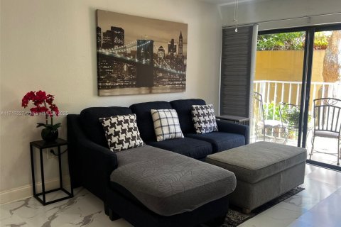 Купить кондоминиум в Майами, Флорида 2 спальни, 83.24м2, № 1708482 - фото 2