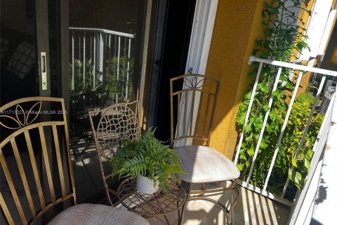 Купить кондоминиум в Майами, Флорида 2 спальни, 83.24м2, № 1708482 - фото 11