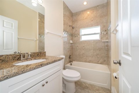 House in Sebring, Florida 3 bedrooms, 130.16 sq.m. № 1651976 - photo 4