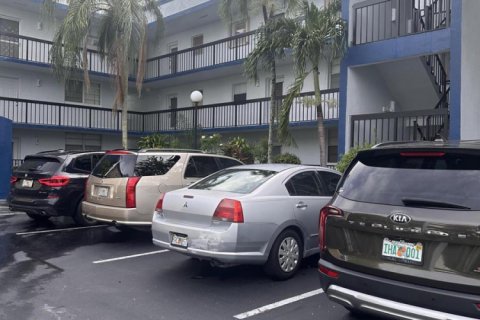 Copropriété à vendre à Margate, Floride: 2 chambres, 89 m2 № 2153650 - photo 2