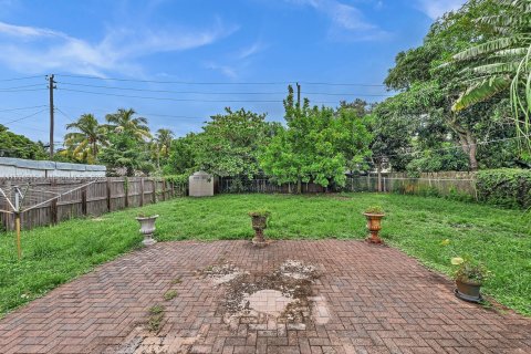 House in Fort Lauderdale, Florida 3 bedrooms, 100.33 sq.m. № 1946614 - photo 21