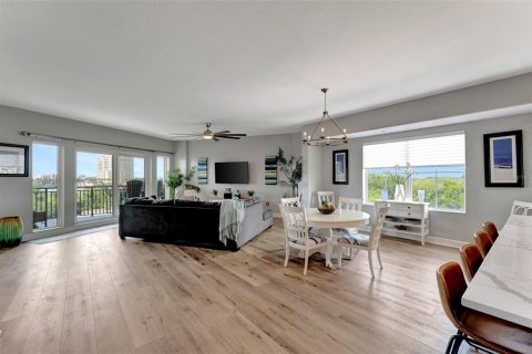 Condominio en venta en Palmetto, Florida, 3 dormitorios, 206.71 m2 № 1740416 - foto 10