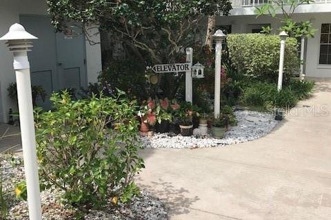 Condominio en alquiler en Bradenton, Florida, 2 dormitorios, 96.8 m2 № 1789675 - foto 3