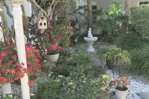 Condominio en alquiler en Bradenton, Florida, 2 dormitorios, 96.8 m2 № 1789675 - foto 1