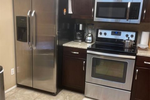 Condominio en alquiler en Bradenton, Florida, 2 dormitorios, 96.8 m2 № 1789675 - foto 12