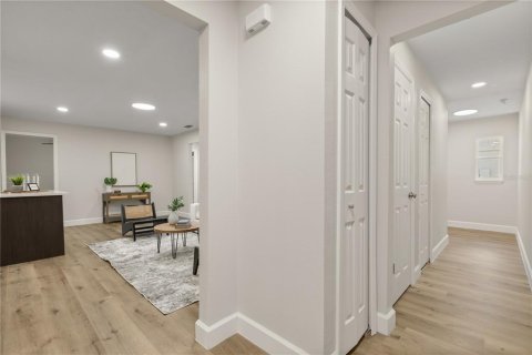 Villa ou maison à vendre à Orlando, Floride: 4 chambres, 156.08 m2 № 2303224 - photo 13