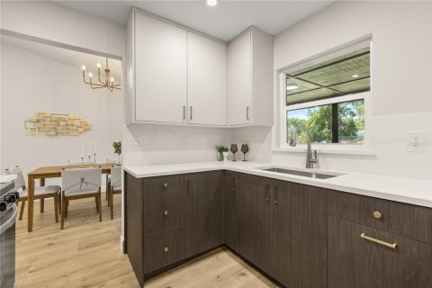 Villa ou maison à vendre à Orlando, Floride: 4 chambres, 156.08 m2 № 2303224 - photo 9