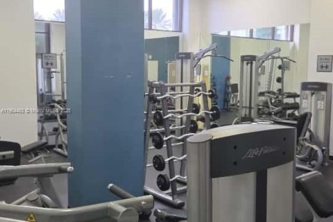 Condominio en alquiler en Sunny Isles Beach, Florida, 2 dormitorios, 141.3 m2 № 1955453 - foto 10