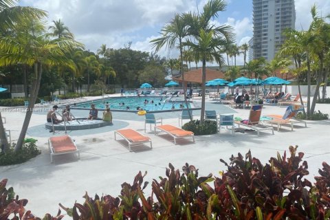 Condominio en alquiler en Sunny Isles Beach, Florida, 2 dormitorios, 141.3 m2 № 1955453 - foto 7