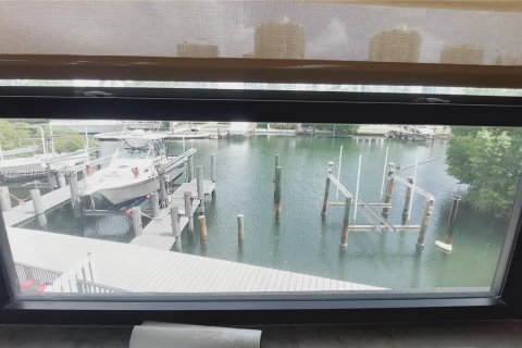 Adosado en alquiler en Sunny Isles Beach, Florida, 3 dormitorios, 210.42 m2 № 1818353 - foto 21