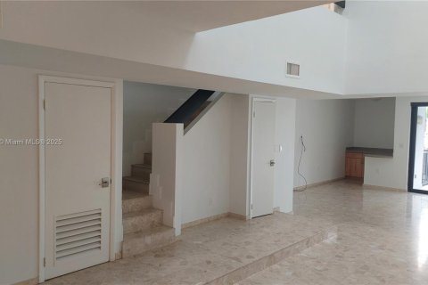 Adosado en alquiler en Sunny Isles Beach, Florida, 3 dormitorios, 210.42 m2 № 1818353 - foto 30