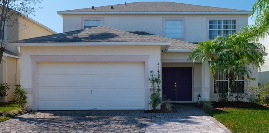 House in Kissimmee, Florida 6 bedrooms, 241.92 sq.m. № 1607928