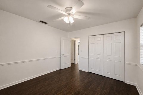 House in Winter Haven, Florida 4 bedrooms, 168.71 sq.m. № 2318667 - photo 27