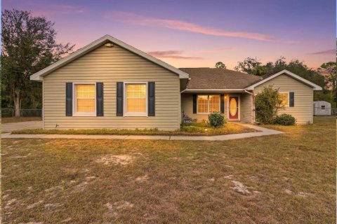 Casa en Dunnellon, Florida 3 dormitorios, 144.37 m2 № 2135170