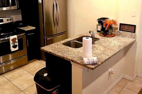 Touwnhouse à vendre à Kissimmee, Floride: 3 chambres, 120.4 m2 № 1733330 - photo 5
