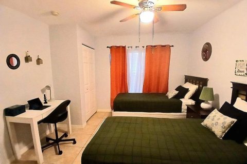Touwnhouse à vendre à Kissimmee, Floride: 3 chambres, 120.4 m2 № 1733330 - photo 12