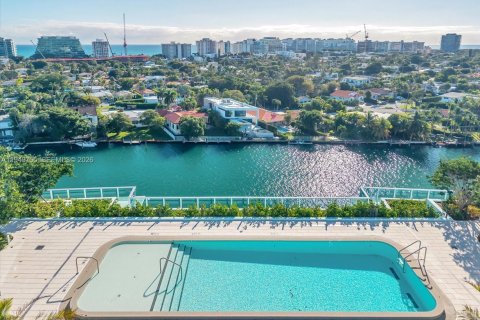 Copropriété à vendre à Bay Harbor Islands, Floride: 3 chambres, 192.12 m2 № 2006176 - photo 23