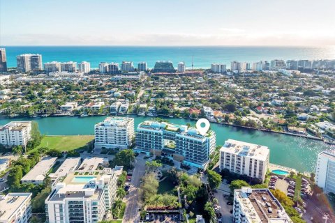 Copropriété à vendre à Bay Harbor Islands, Floride: 3 chambres, 192.12 m2 № 2006176 - photo 22