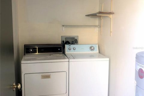 Condominio en alquiler en Orlando, Florida, 2 dormitorios, 105.82 m2 № 2099908 - foto 13