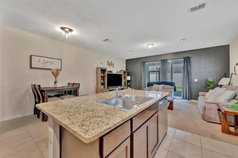 Touwnhouse à vendre à Brandon, Floride: 3 chambres, 165.83 m2 № 1772713 - photo 15