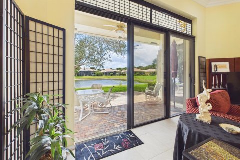 House in Boynton Beach, Florida 3 bedrooms, 211.26 sq.m. № 2146196 - photo 23