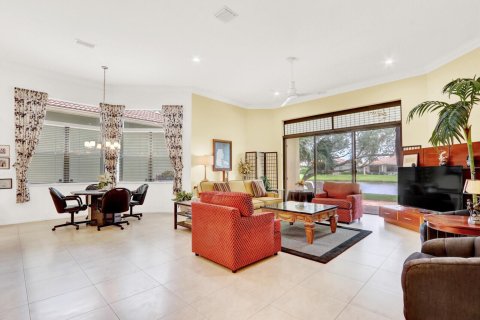 House in Boynton Beach, Florida 3 bedrooms, 211.26 sq.m. № 2146196 - photo 21