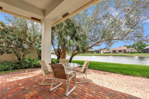 House in Boynton Beach, Florida 3 bedrooms, 211.26 sq.m. № 2146196 - photo 30