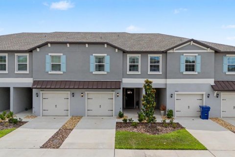 Townhouse in San Antonio, Florida 3 bedrooms, 154.78 sq.m. № 2117597 - photo 21
