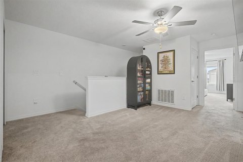 Townhouse in San Antonio, Florida 3 bedrooms, 154.78 sq.m. № 2117597 - photo 27