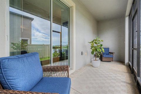 Townhouse in San Antonio, Florida 3 bedrooms, 154.78 sq.m. № 2117597 - photo 15