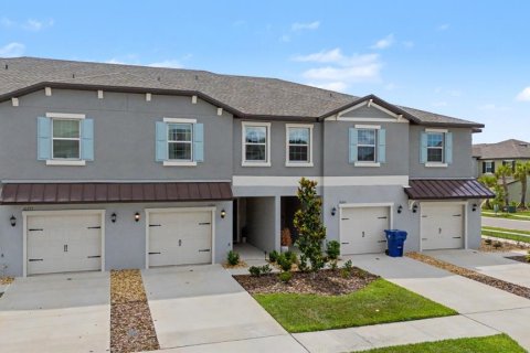 Townhouse in San Antonio, Florida 3 bedrooms, 154.78 sq.m. № 2117597 - photo 16