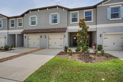 Townhouse in San Antonio, Florida 3 bedrooms, 154.78 sq.m. № 2117597 - photo 6