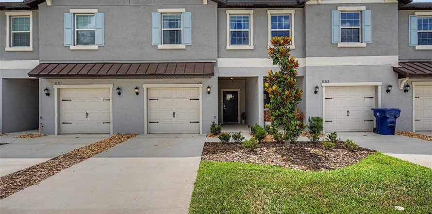 Townhouse in San Antonio, Florida 3 bedrooms, 154.78 sq.m. № 2117597