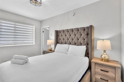 Appartement à louer à Bay Harbor Islands, Floride: 2 chambres, 92.9 m2 № 2184614 - photo 5