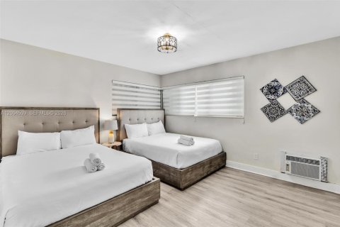 Appartement à Bay Harbor Islands, Floride 2 chambres, 92.9 m2 № 2184614