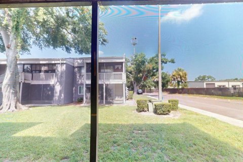 Condo in Tampa, Florida, 4 bedrooms  № 2208858 - photo 15