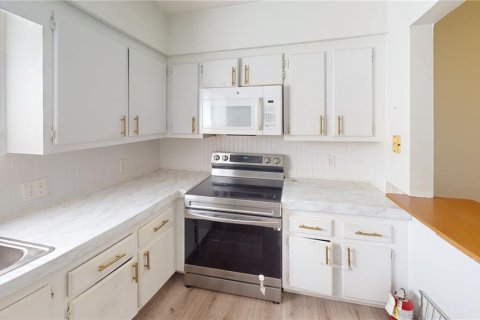 Condo in Tampa, Florida, 4 bedrooms  № 2208858 - photo 4