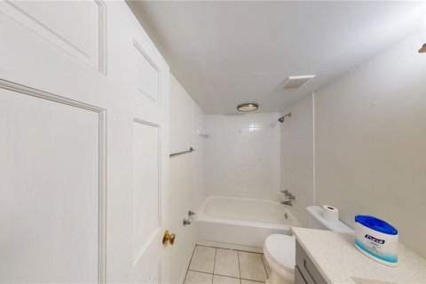 Condo in Tampa, Florida, 4 bedrooms  № 2208858 - photo 6