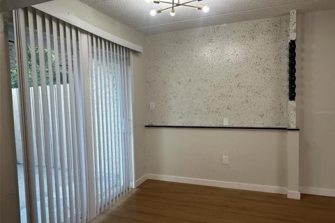Condo in Orlando, Florida, 2 bedrooms № 2229670 - photo 20