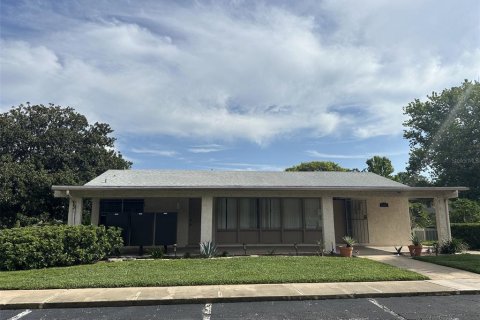 Condo in Orlando, Florida, 2 bedrooms № 2229670 - photo 24