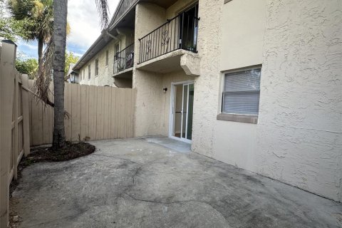 Condo in Orlando, Florida, 2 bedrooms № 2229670 - photo 22