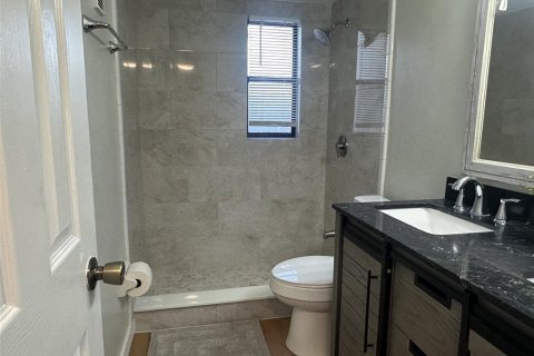 Condo in Orlando, Florida, 2 bedrooms № 2229670 - photo 16