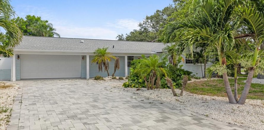 Villa ou maison à Treasure Island, Floride 3 chambres, 169.36 m2 № 1876626