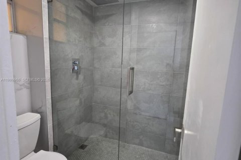 Apartment in North Miami Beach, Florida 2 bedrooms, 68.19 sq.m. № 2067571 - photo 6