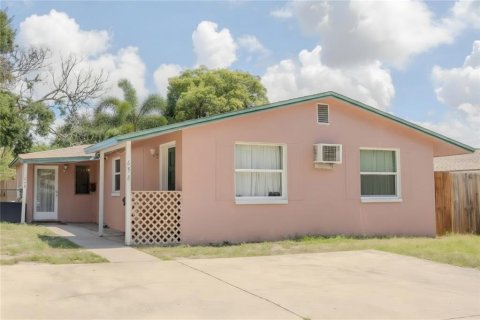 Casa en Dunedin, Florida 4 dormitorios, 129.32 m2 № 2290715