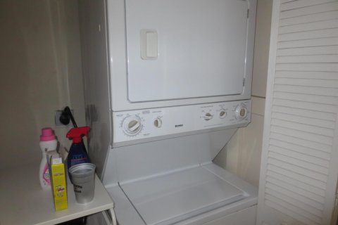 Apartment in Fort Lauderdale, Florida 2 bedrooms, 177.91 sq.m. № 2378752 - photo 11