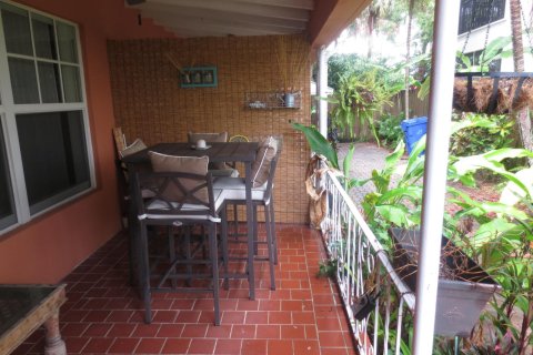 Apartment in Fort Lauderdale, Florida 2 bedrooms, 177.91 sq.m. № 2378752 - photo 12