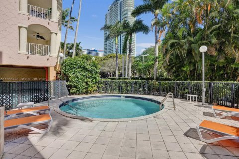 Copropriété à louer à Miami, Floride: 2 chambres, 81.75 m2 № 2033998 - photo 30