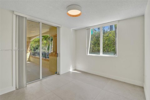 Copropriété à louer à Miami, Floride: 2 chambres, 81.75 m2 № 2033998 - photo 9